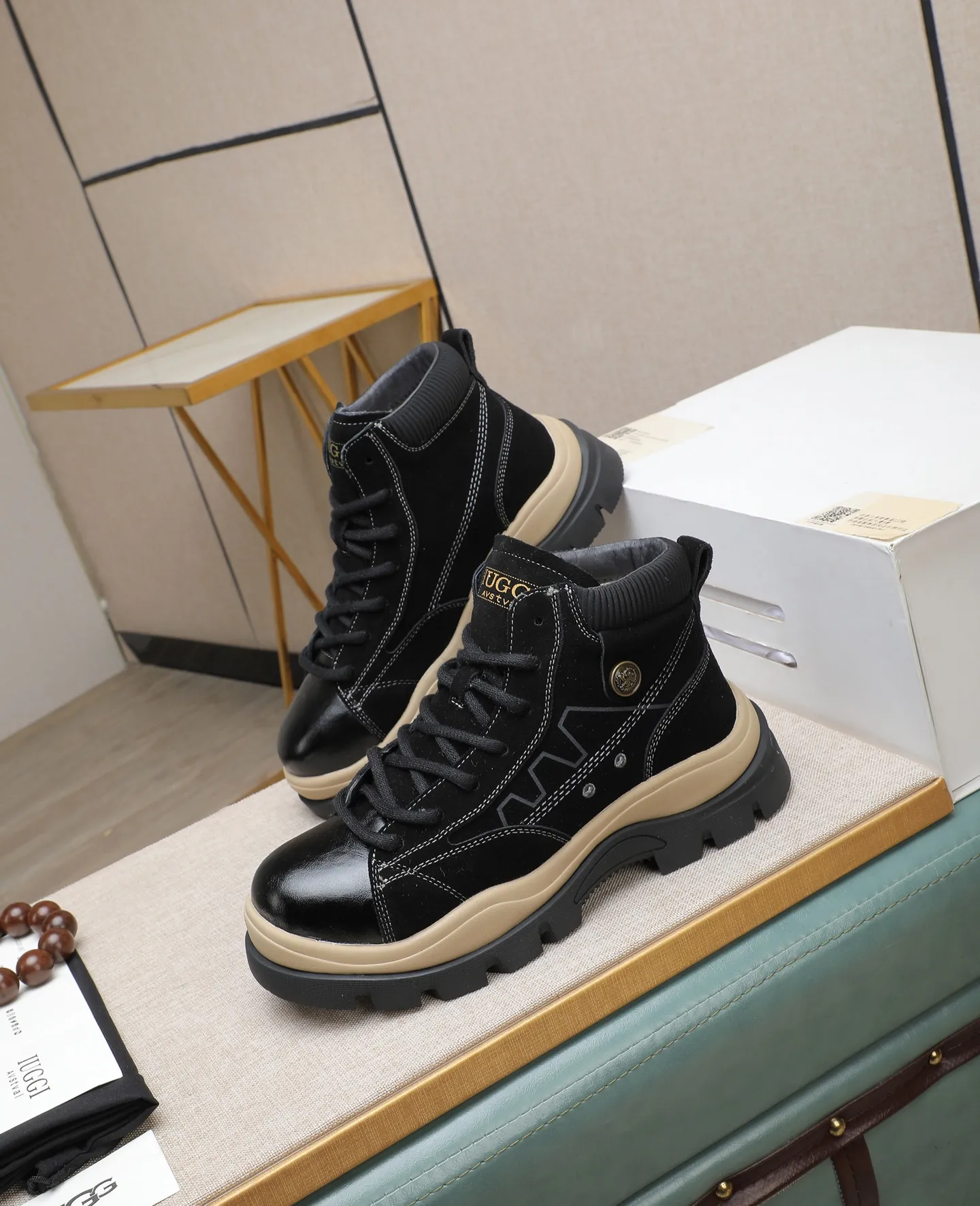 Men's shoes 💰640 IUGGI new retro presbyopia men's shoes, casual and versatile, full of high-end sense, fashionable, luxury and personalized style, joint style, retro presbyopia factor, full of handsome style, first layer suede cowhide, lining wool, rubber outsole, light and non-slip size: 39-44